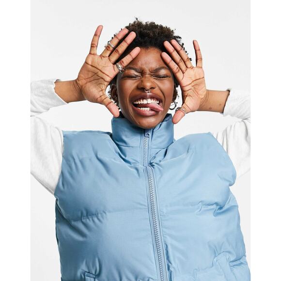 Weekday Dusty Blue Sleeveless Zip Up Layer Puffer Vest Women’s Size XS - Picture 2 of 13